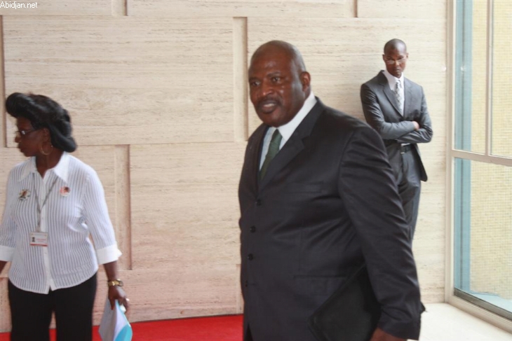 Le ministre Mathieu Babaud Darret dans son univers